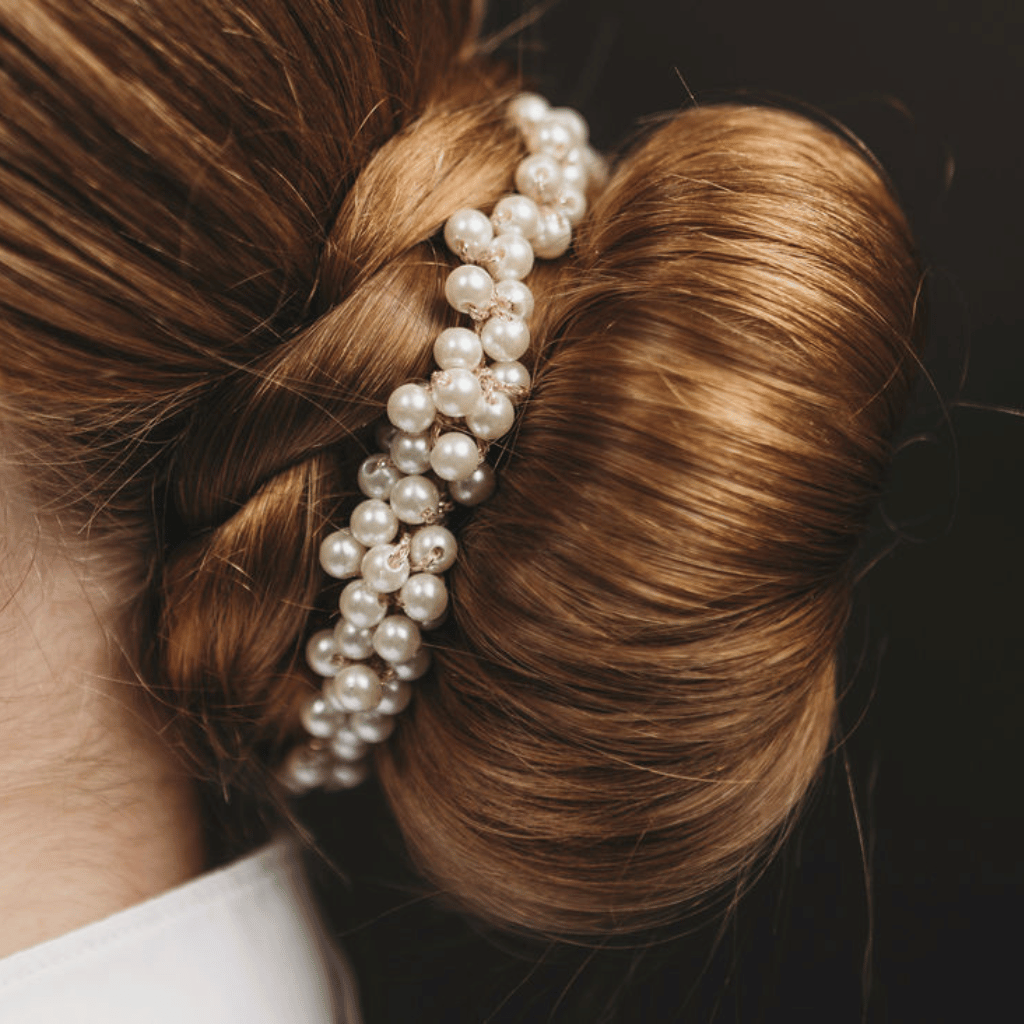 Ultra-Stretchy Pearl Scrunchies 5