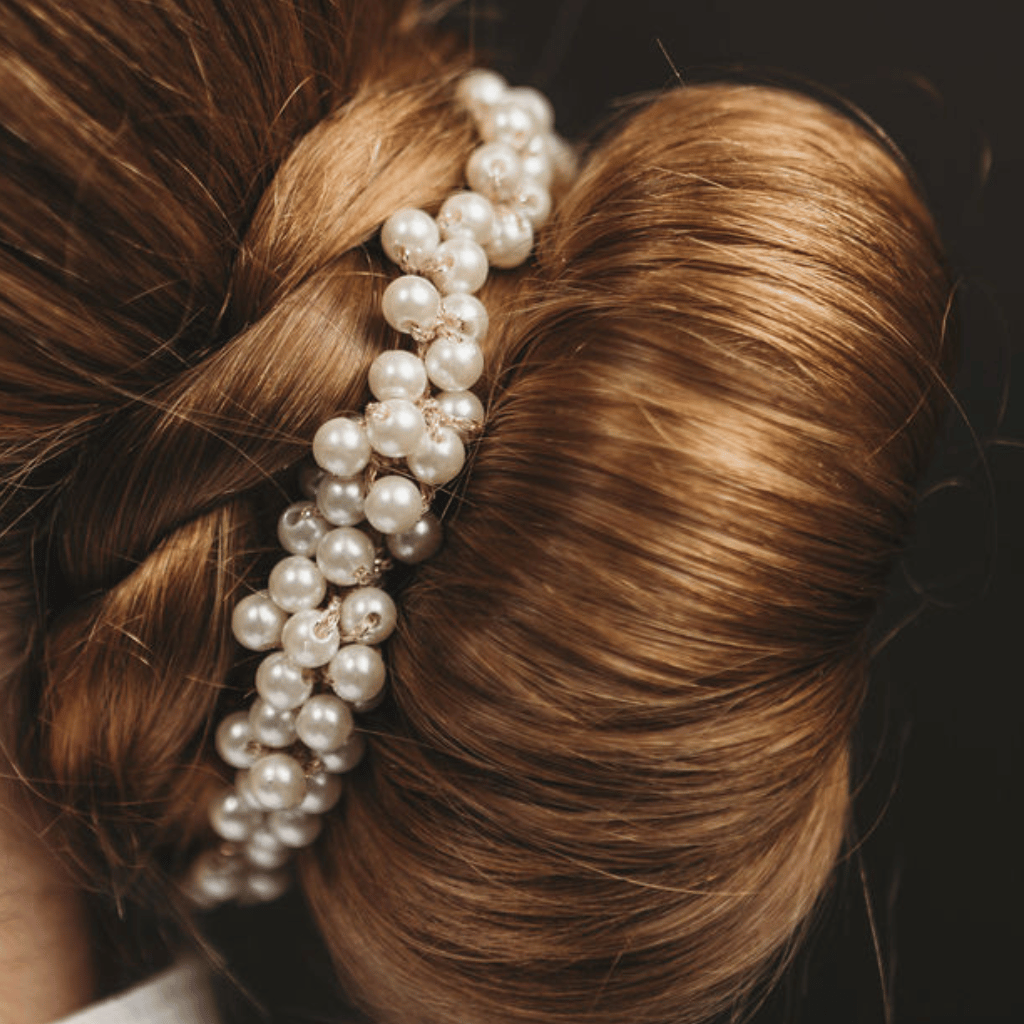 Ultra-Stretchy Pearl Scrunchies 10