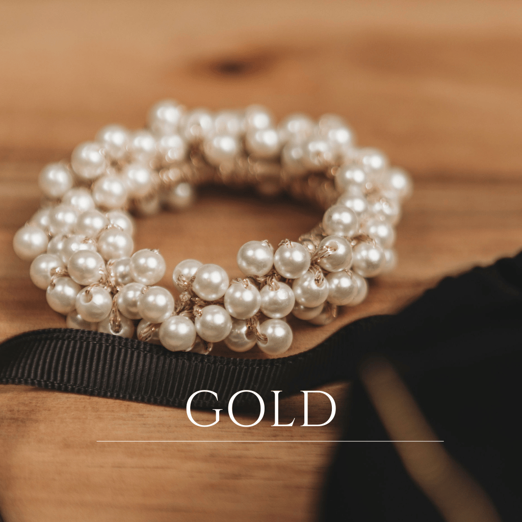 Ultra-Stretchy Pearl Scrunchies 4